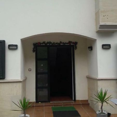 Mozues Appartement Sámano Buitenkant foto