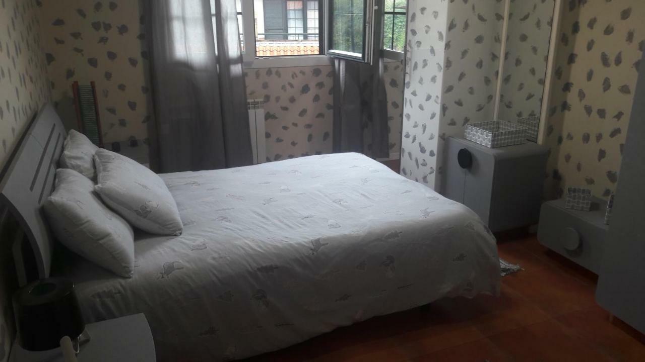 Mozues Appartement Sámano Buitenkant foto